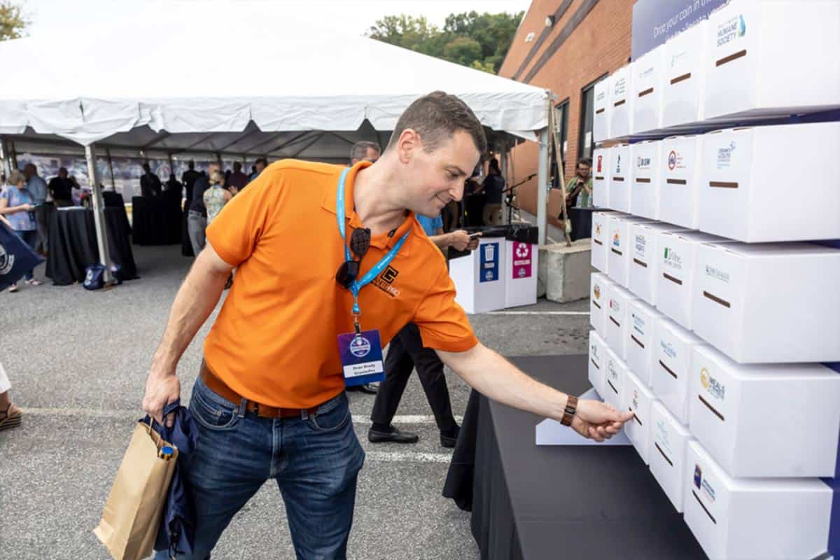 SF_Case-Study_SF-Fest-donation-sign-2